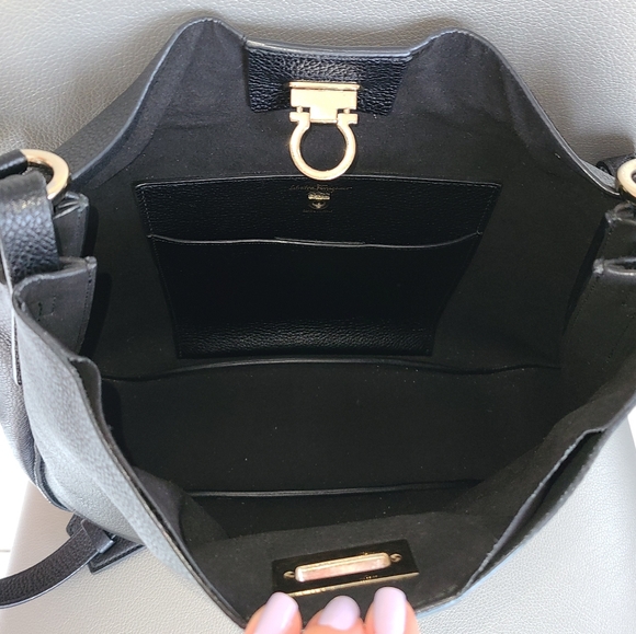 Ferragamo hobo leather bag - Picture 7 of 16